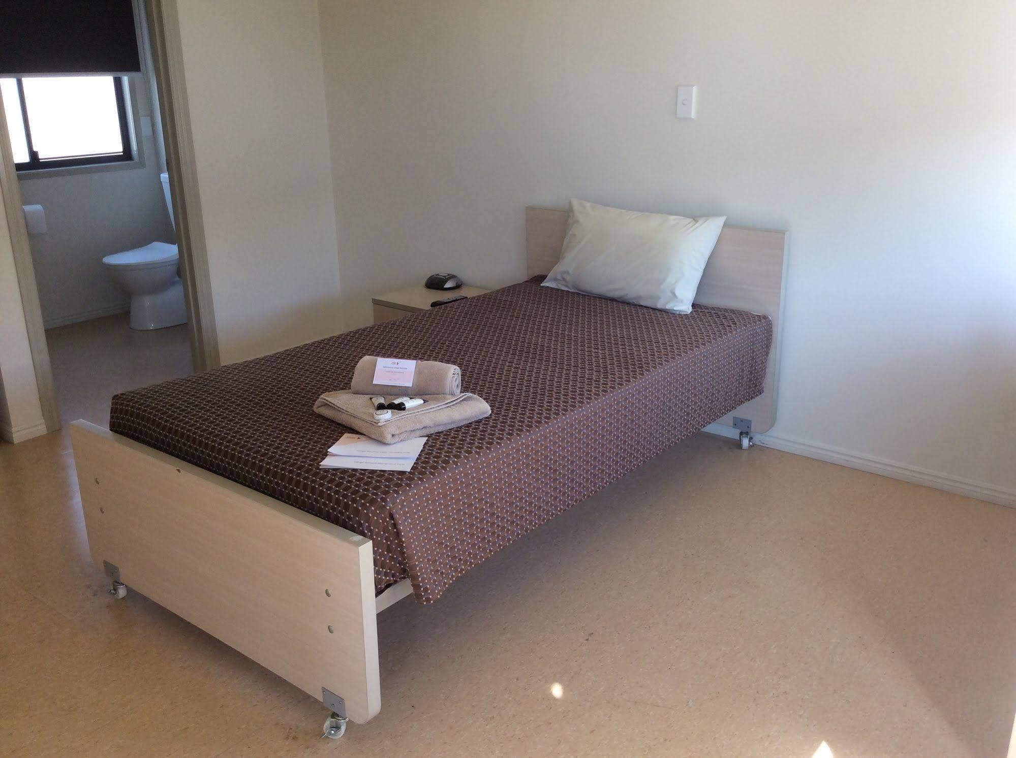 Pritchard Road Country Resort Emerald Esterno foto