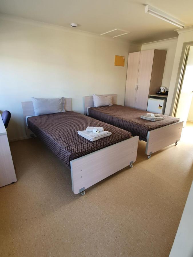Pritchard Road Country Resort Emerald Esterno foto